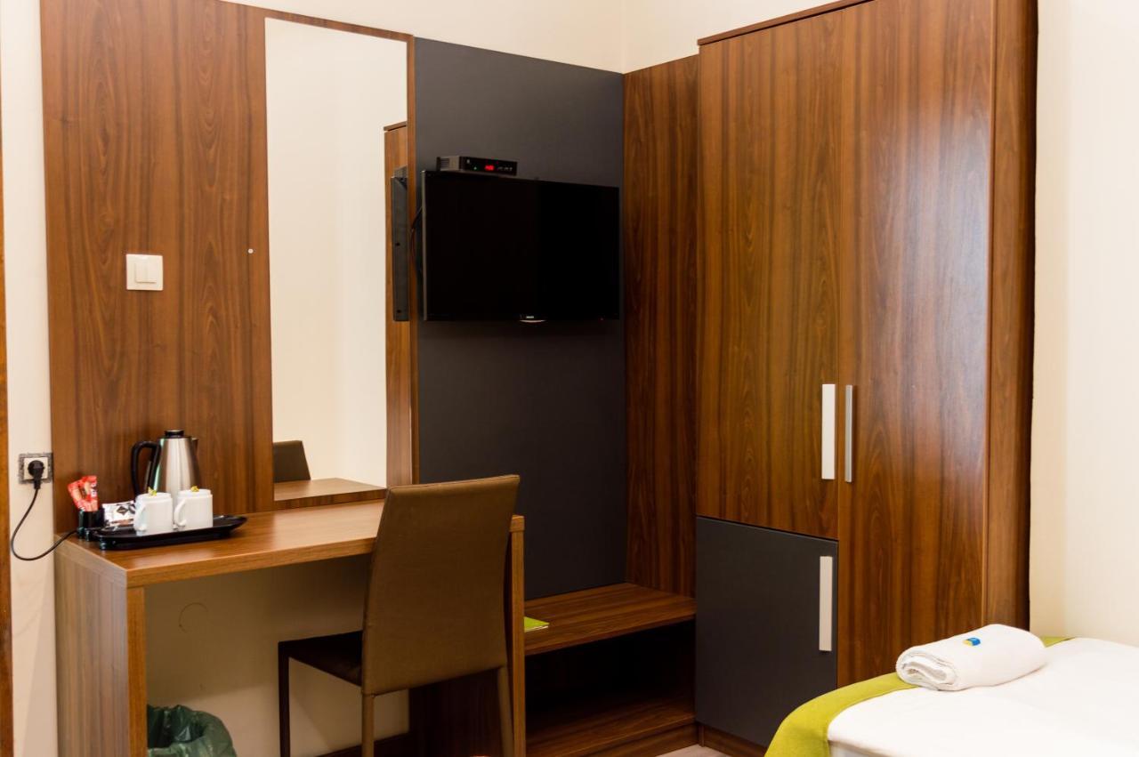 Ven Diofa De Lux Panzio Bed & Breakfast Szeged Eksteriør bilde
