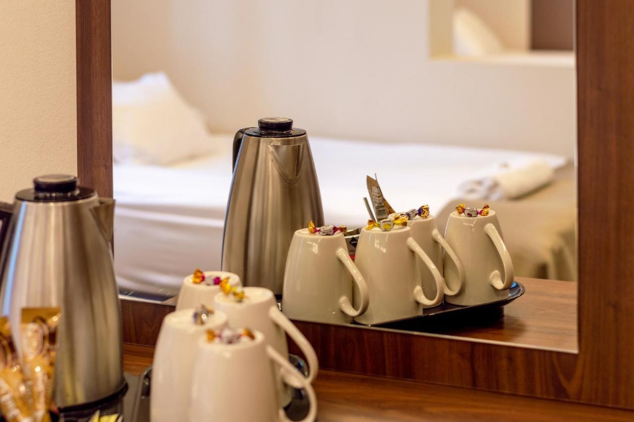 Ven Diofa De Lux Panzio Bed & Breakfast Szeged Eksteriør bilde