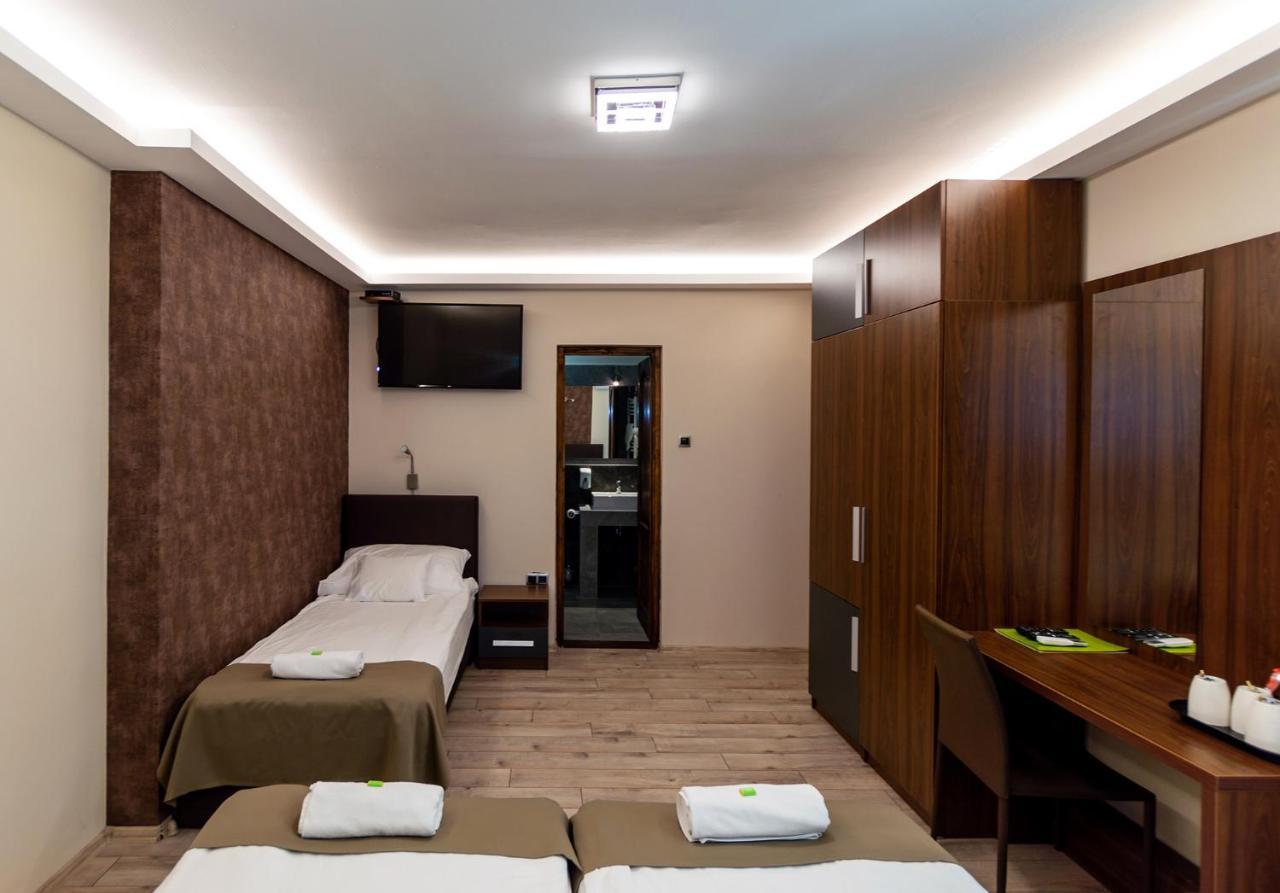 Ven Diofa De Lux Panzio Bed & Breakfast Szeged Eksteriør bilde