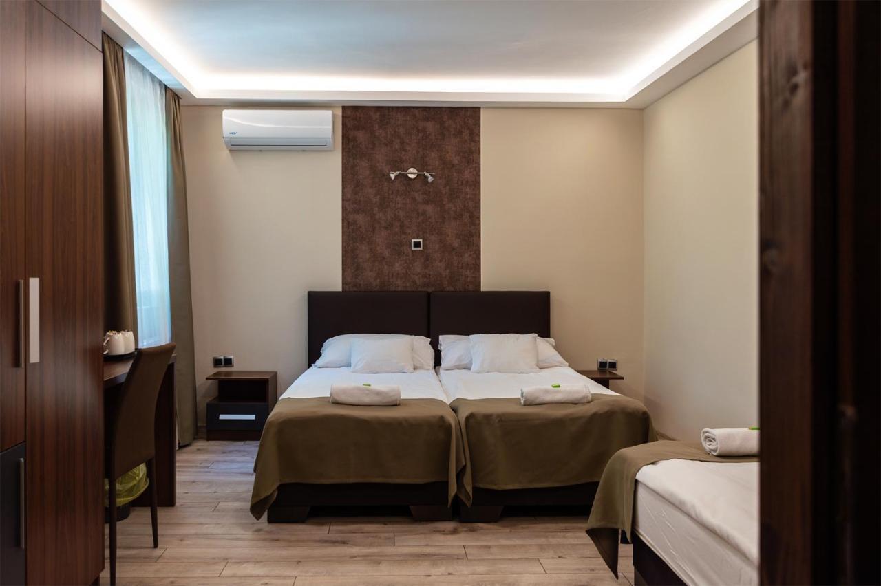 Ven Diofa De Lux Panzio Bed & Breakfast Szeged Eksteriør bilde
