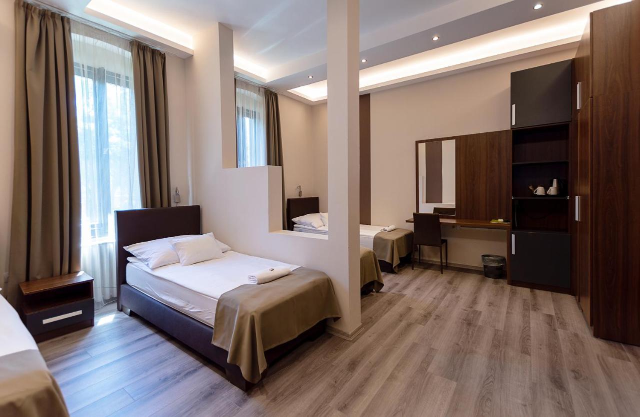 Ven Diofa De Lux Panzio Bed & Breakfast Szeged Eksteriør bilde