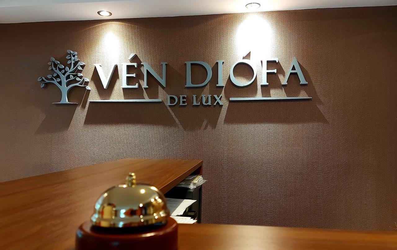 Ven Diofa De Lux Panzio Bed & Breakfast Szeged Eksteriør bilde