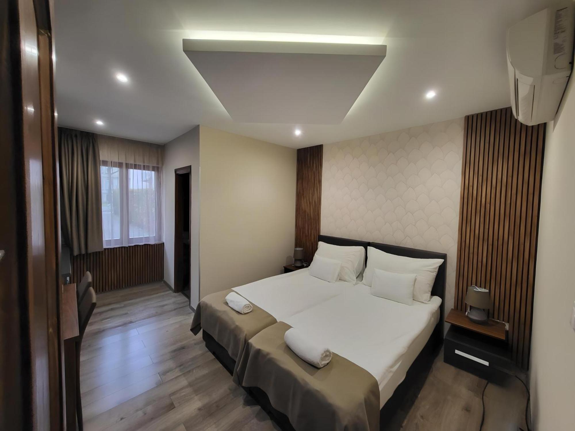 Ven Diofa De Lux Panzio Bed & Breakfast Szeged Eksteriør bilde